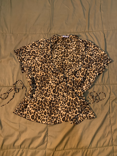Wraparound top