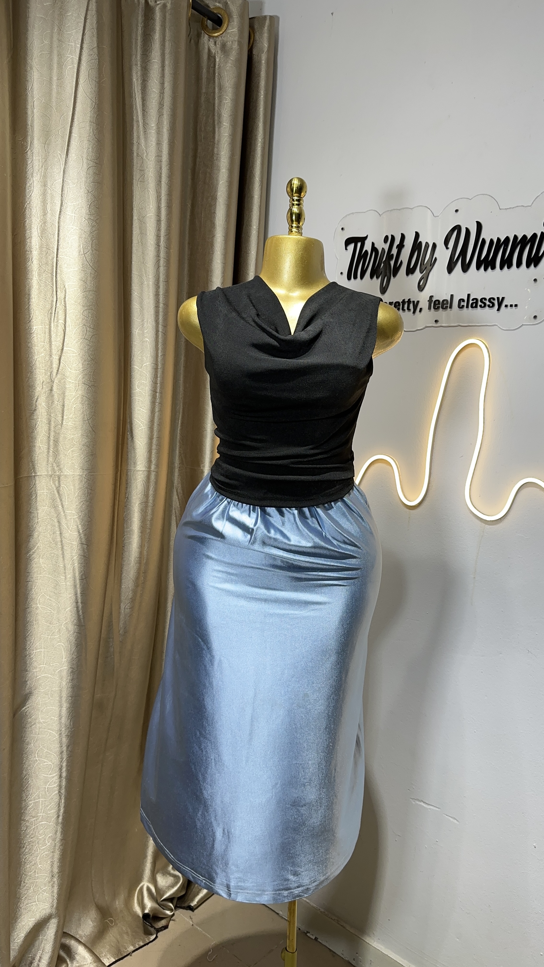 Another view of Basic top