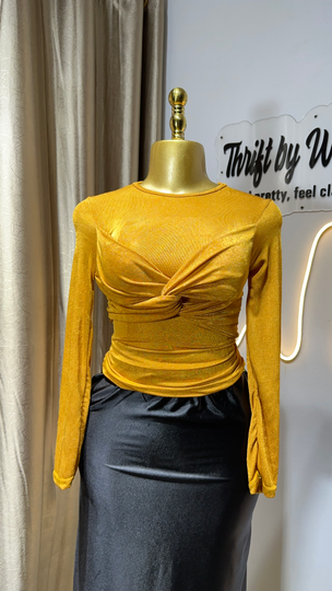 Another view of Basic top