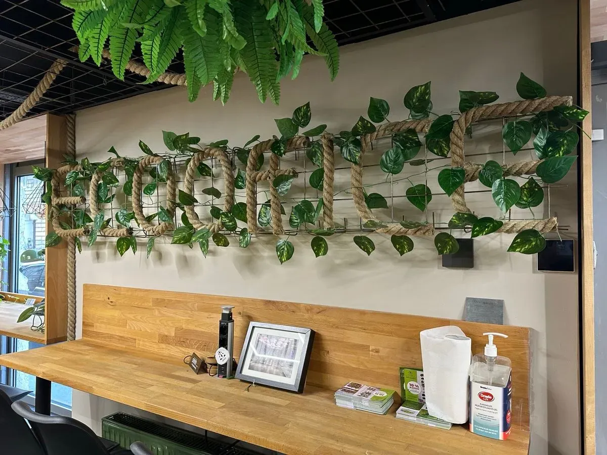 Modern coworking iroda belső Budapest belváros - Eco-Office Közösségi Iroda Budapest, Terézváros (Oktogon 7 perc)