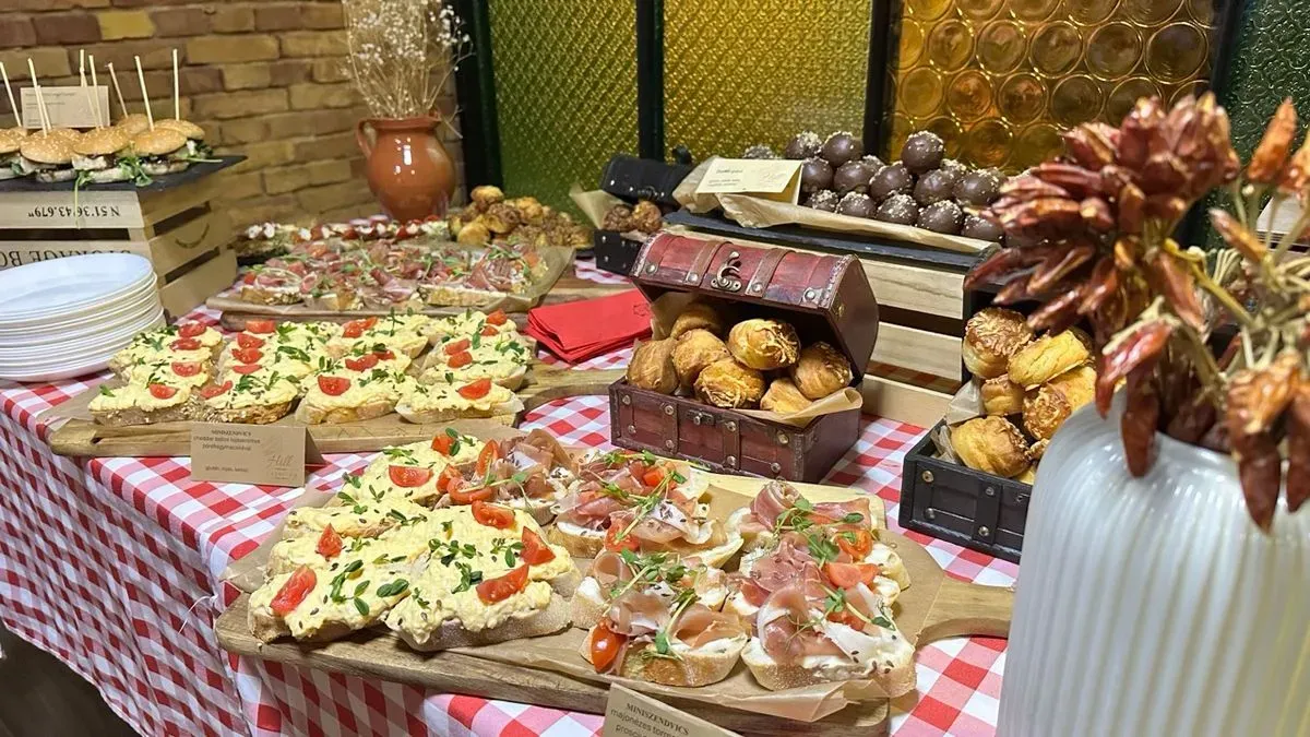 Modern event space Budapest near Oktogon - Eco-Office Loft Budapest, Terézváros (7 min from Oktogon)