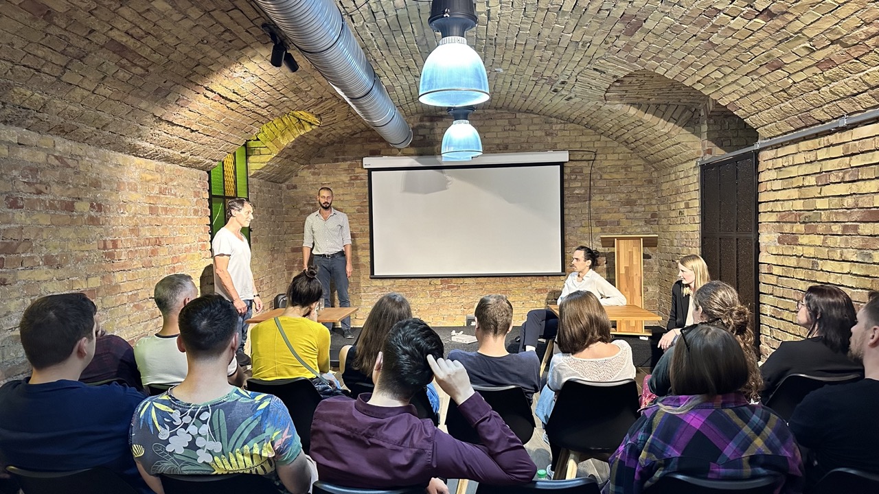 Modern rendezvényterem Budapest Oktogon mellett - Eco-Office Loft Budapest, Terézváros (Oktogon 7 perc)