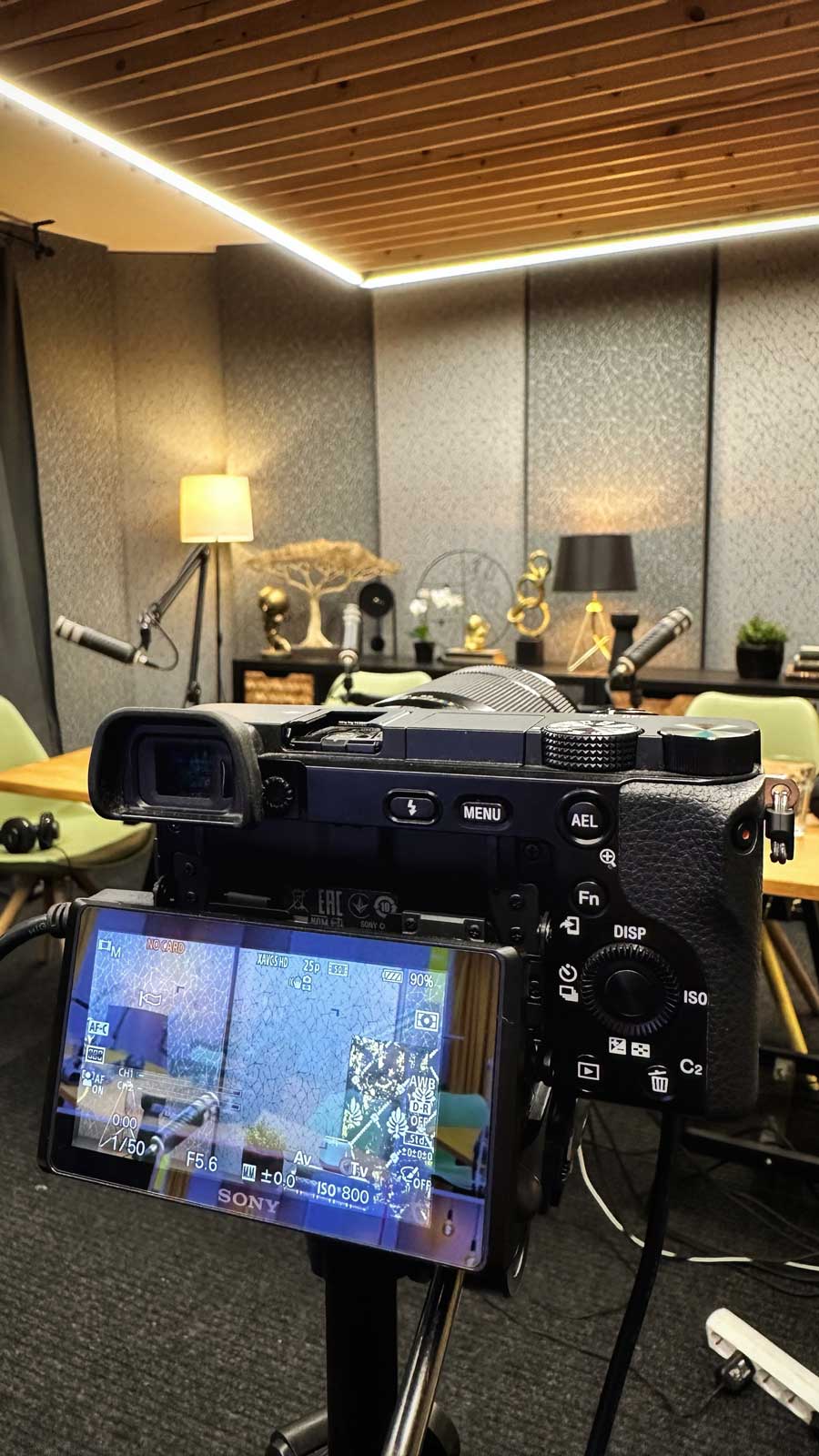 Podcast hangkeverő technika Budapest Eco-Office - Eco-Office Podcast Stúdió Budapest, Terézváros (Nyugati pályaudvar 2 perc)