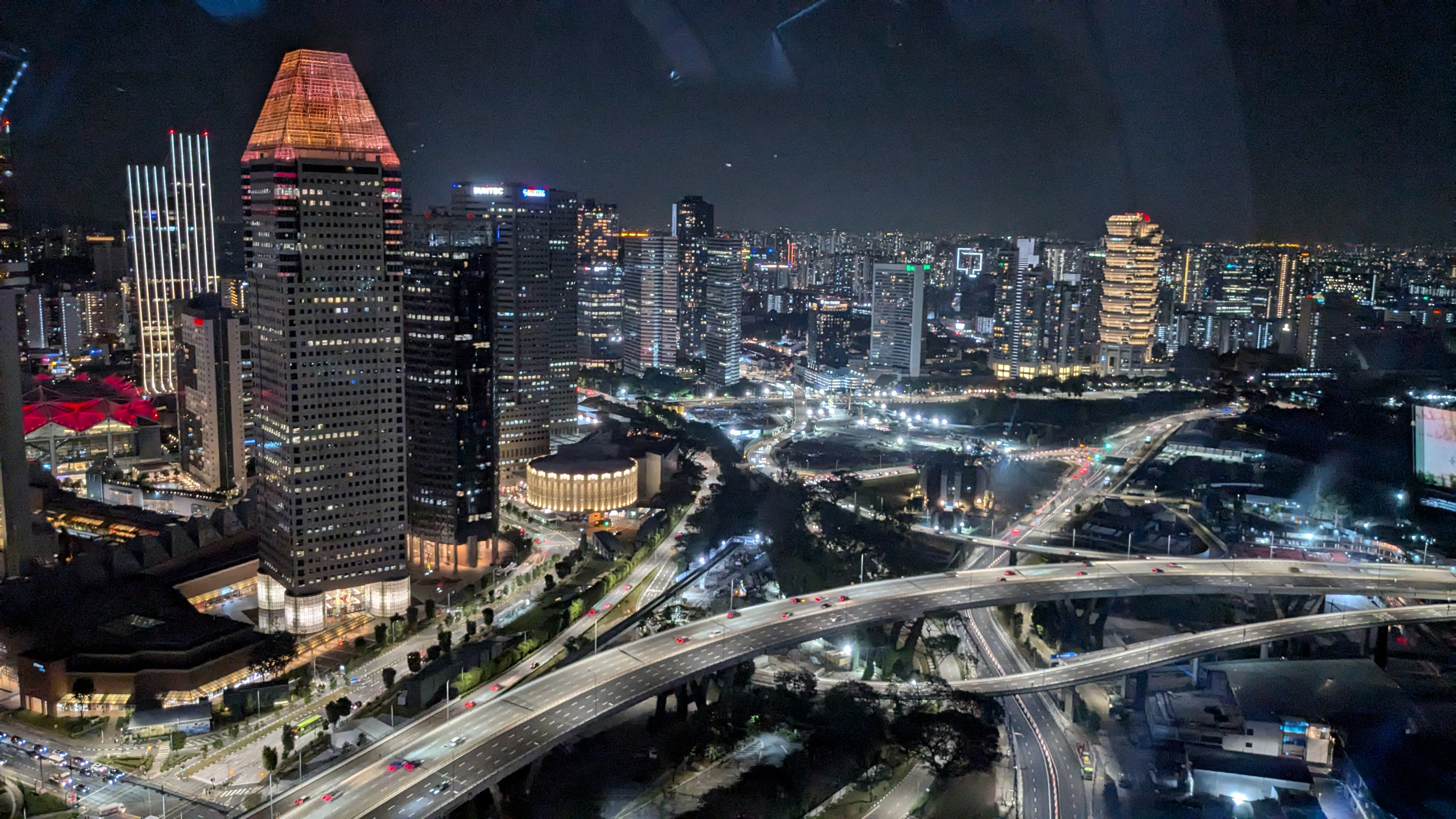 Exploring the Thrills and Lights of Singapore