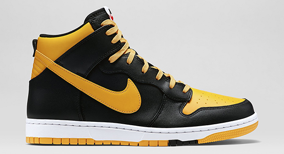 Nike Dunk CMFT University Gold