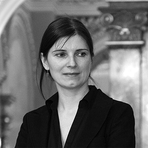 Anca Dină