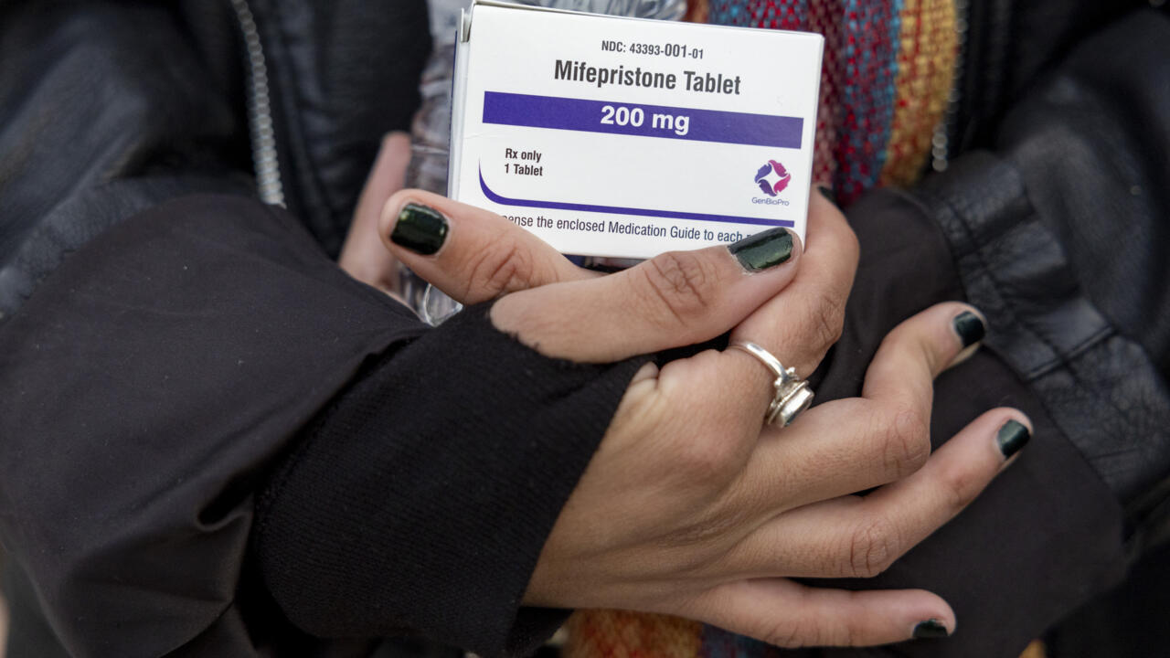Etazini: jistis an limite aksè postal pou pil mifépristone