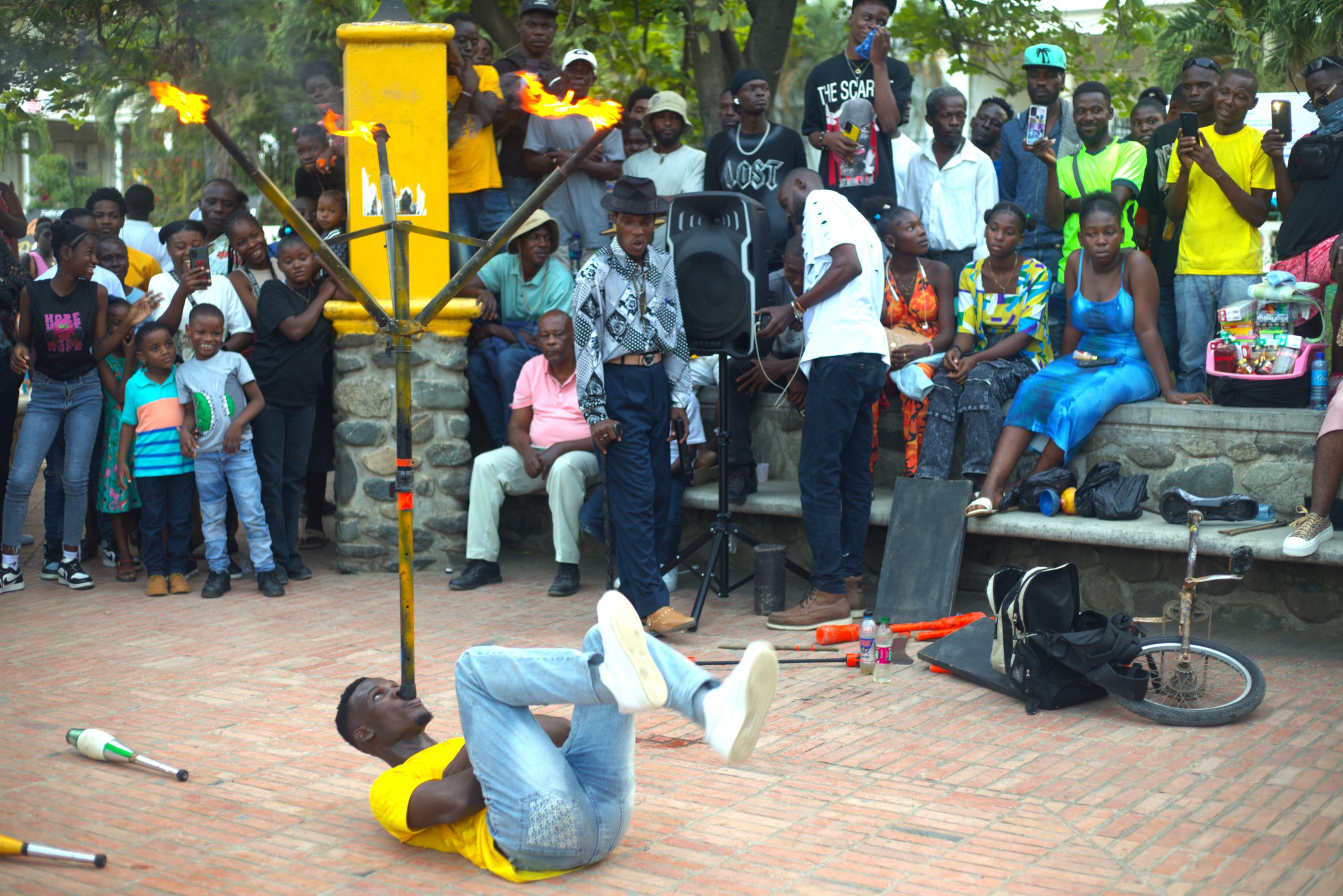 Premye spektak sirk nan Okap: yon serye sou dife