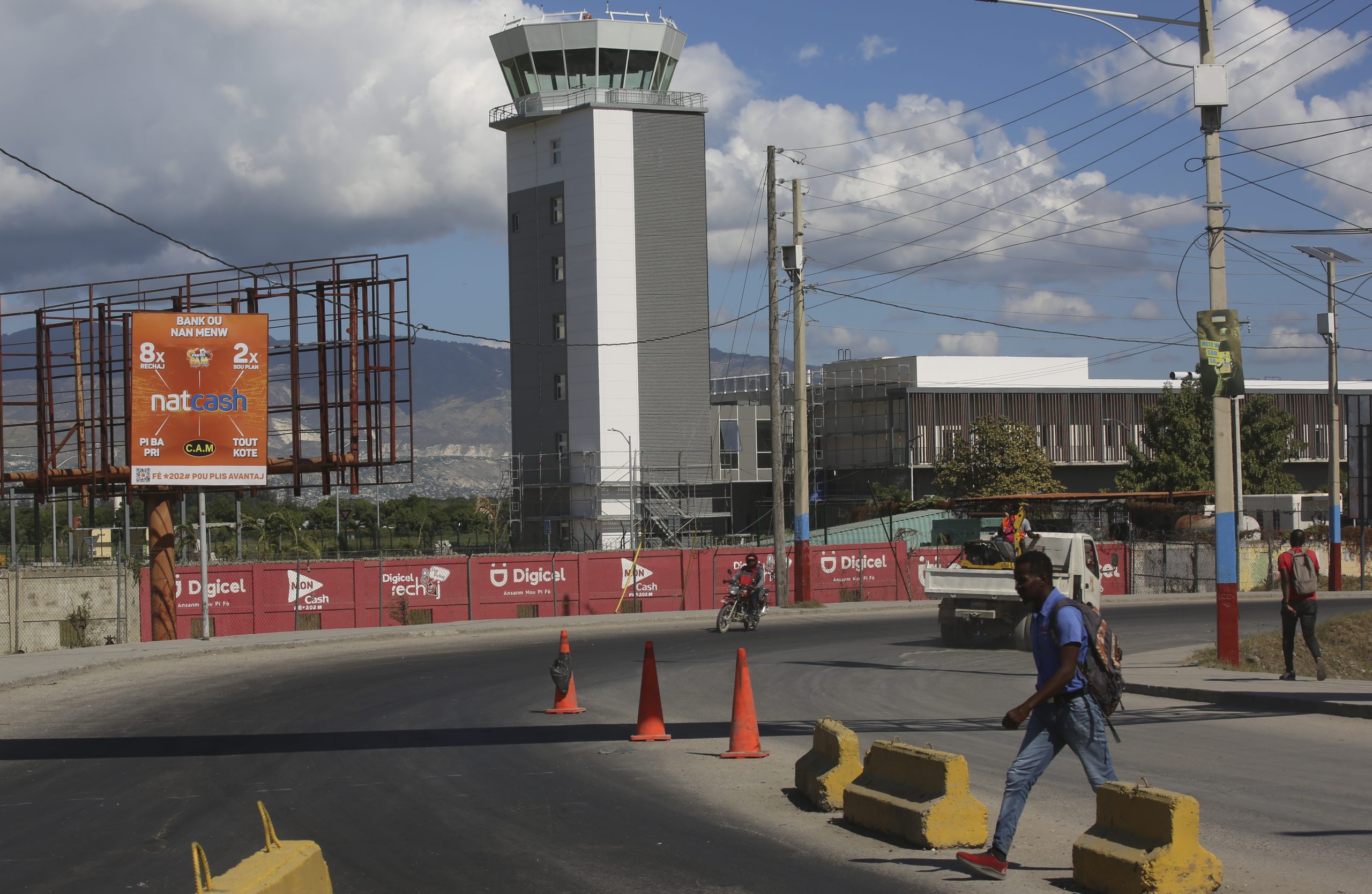 Incident près de l'aéroport de Port-au-Prince relance les spéculations sur son réouverture