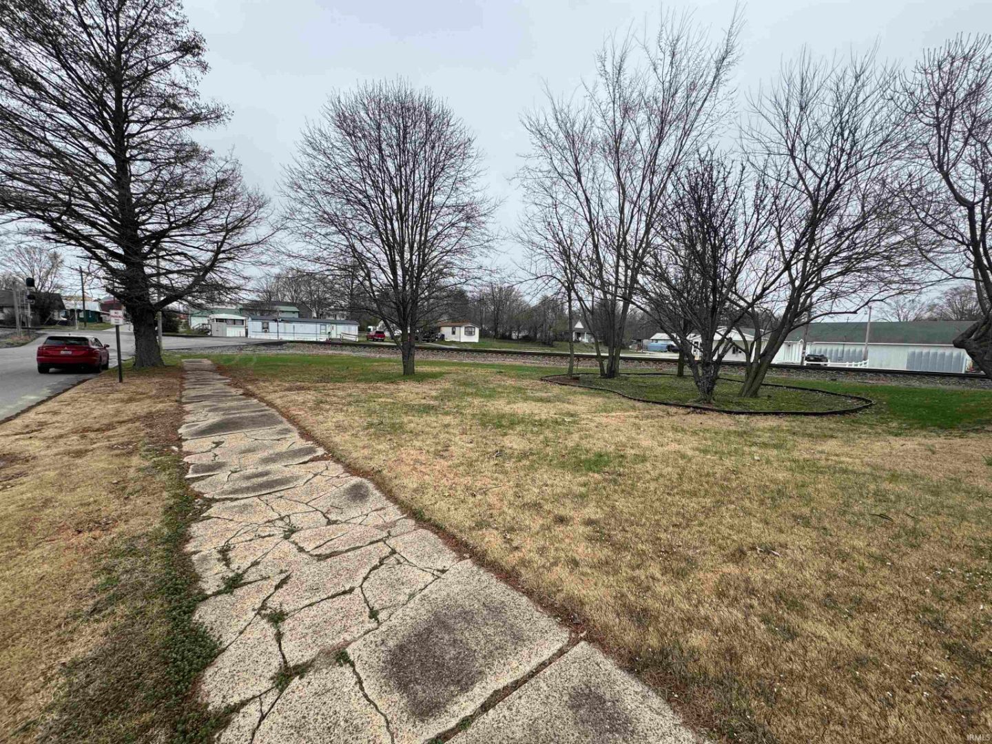 Exterior of 320 E Harrison St, Oakland City, IN 47660, USA