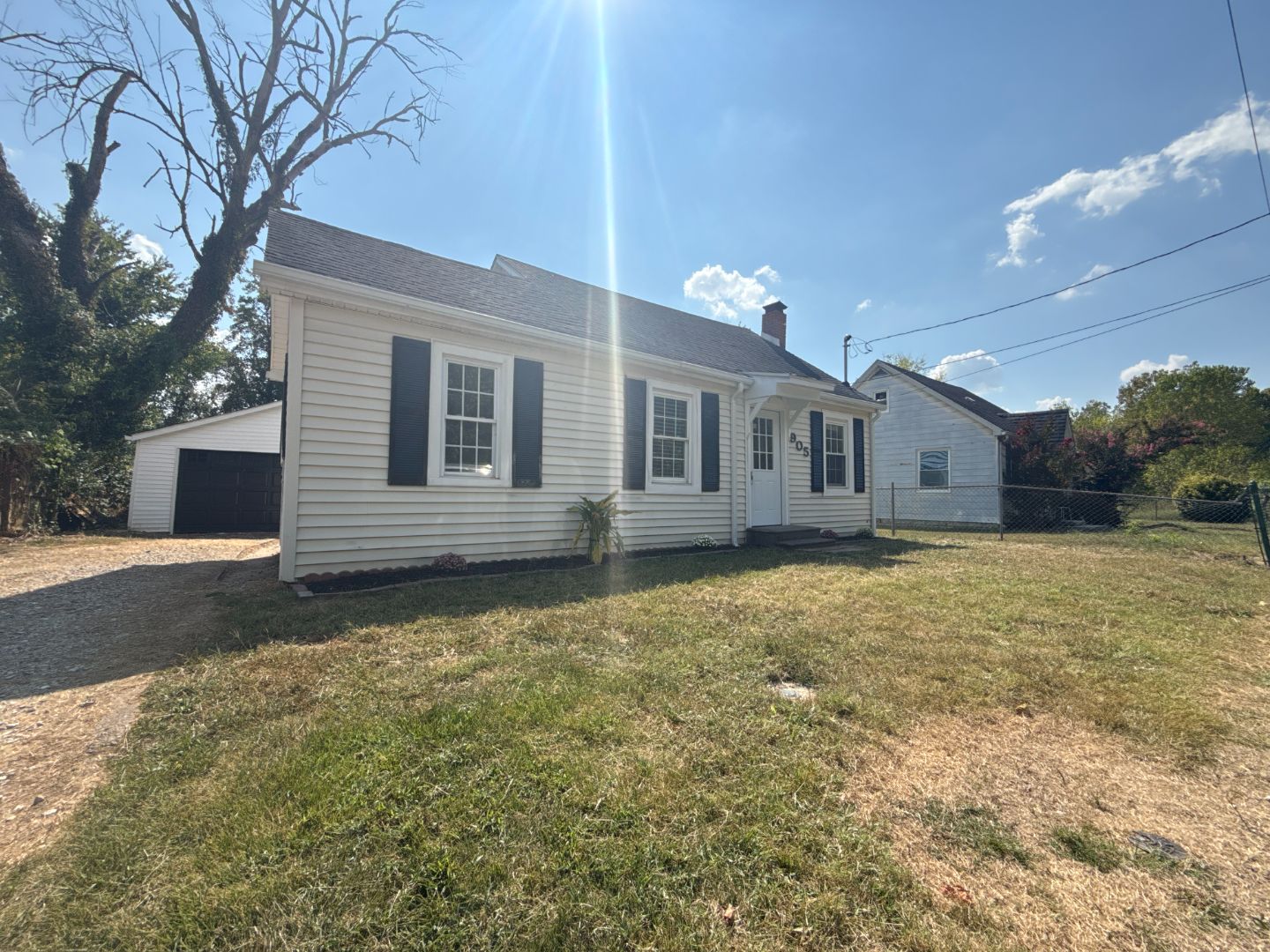 Exterior of 905 Vanderburgh Ave, Evansville, IN 47711, USA