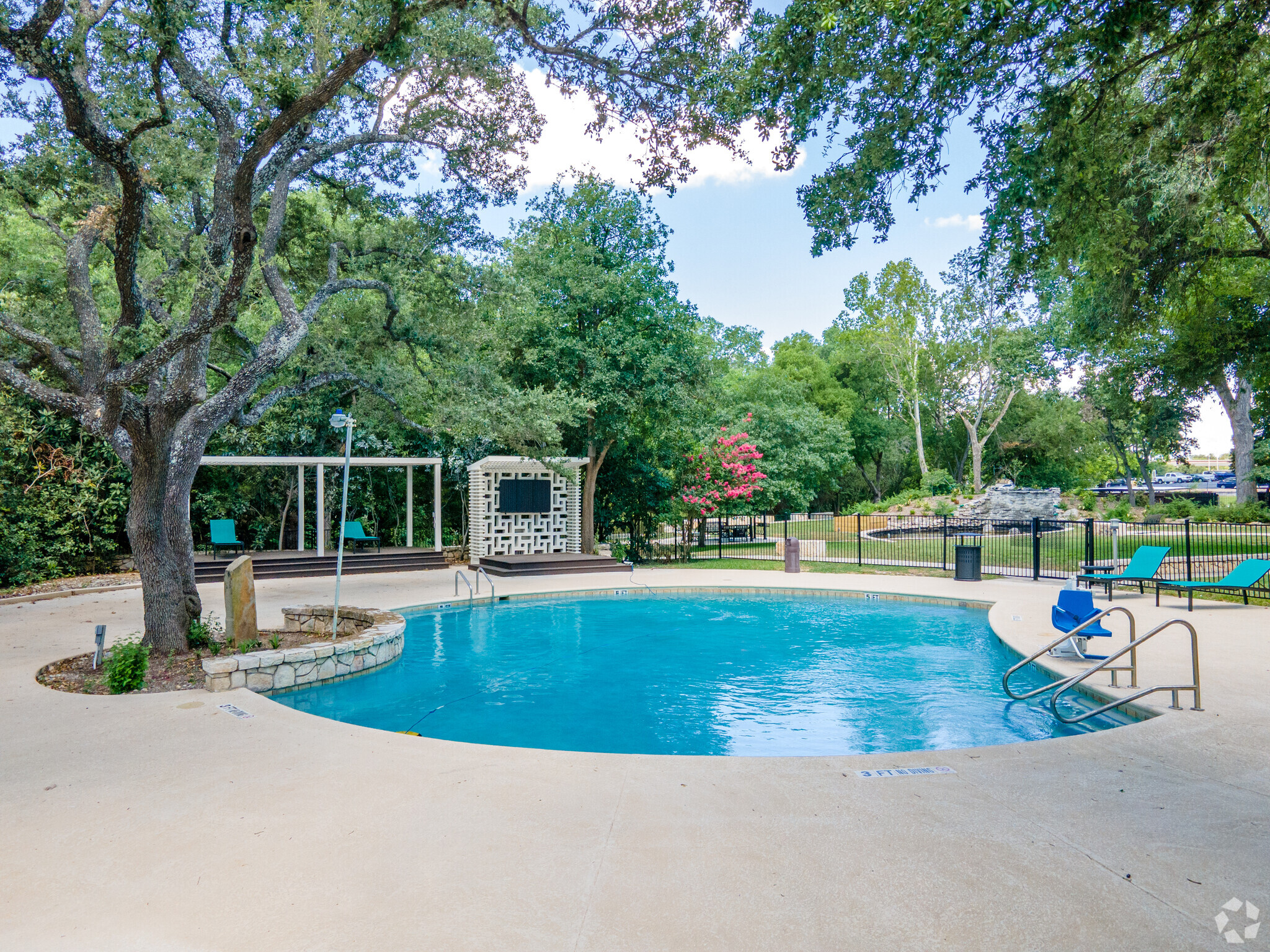 6701 Blanco Rd. 1 Castle Hills, TX 78213 image