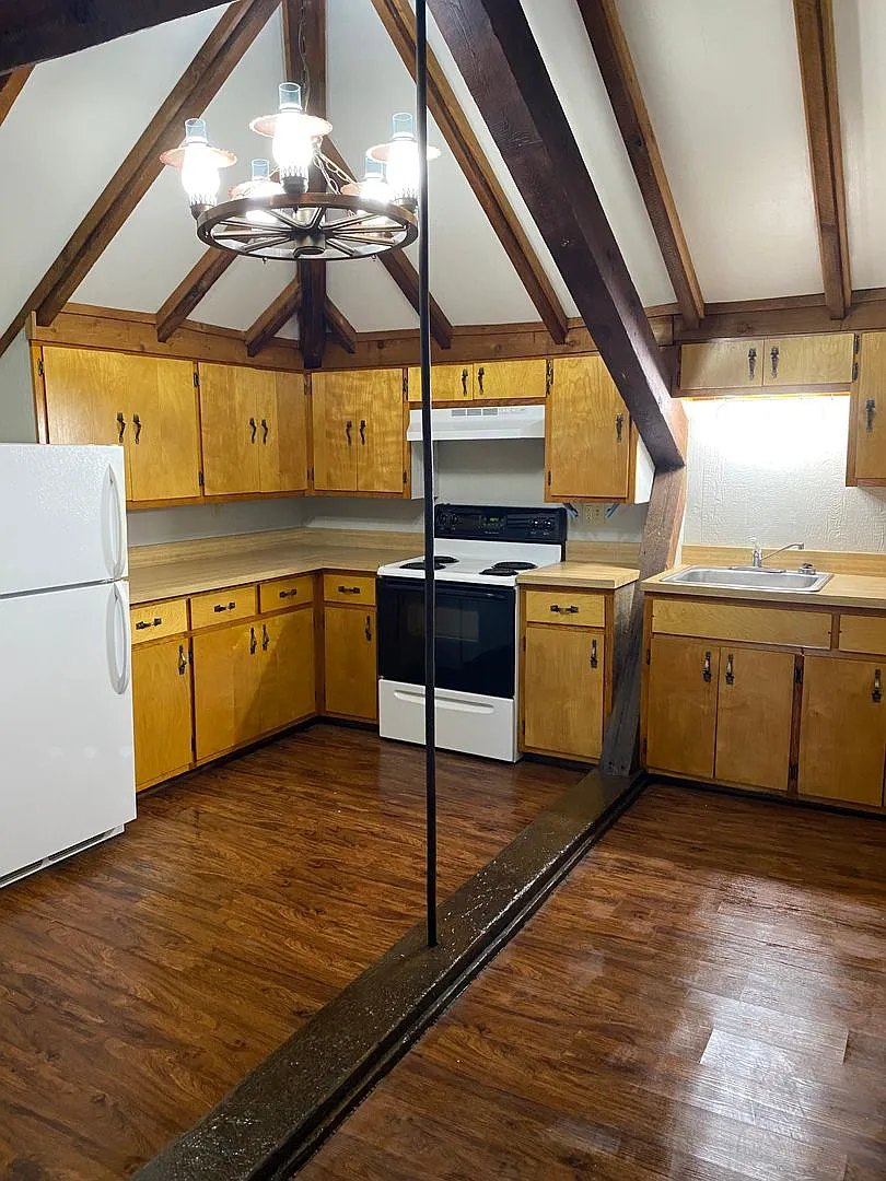 125 East Saint Louis St. N/A Lebanon, IL 62254 image
