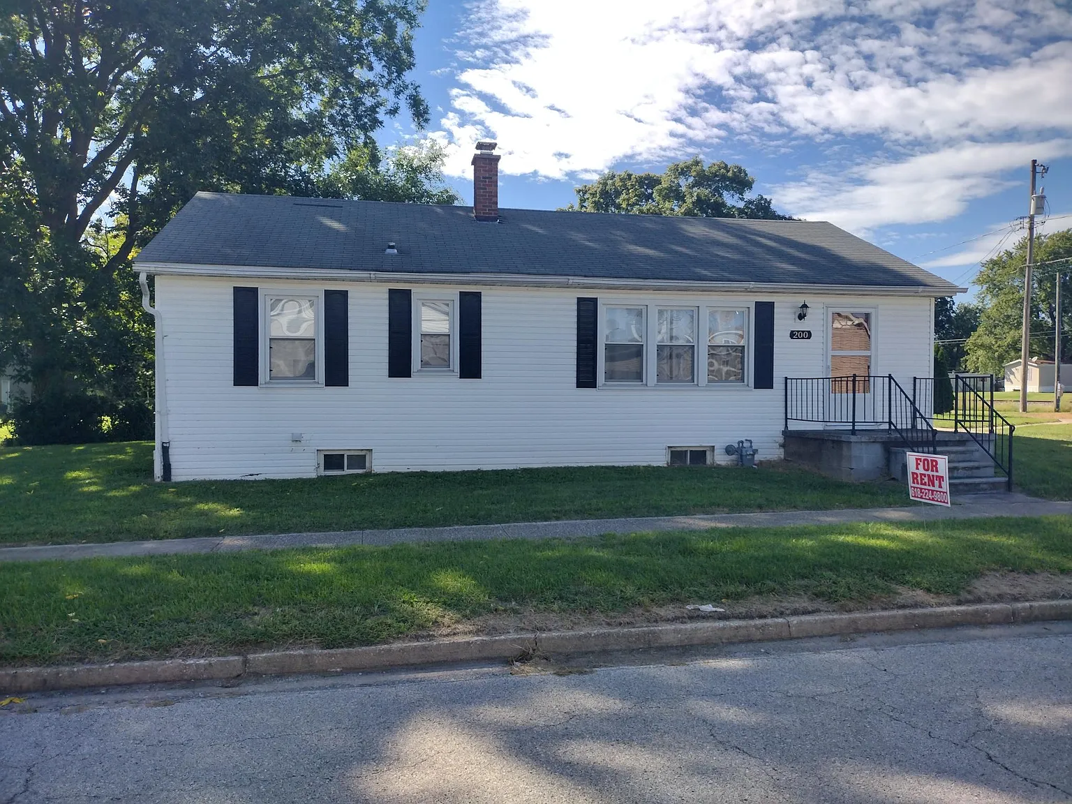 200 S Main St. Summerfield, IL 62289 image