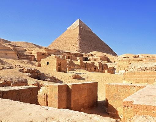 Who Built the Pyramids? The People Behind Ancient Egypt’s Great Pyramids