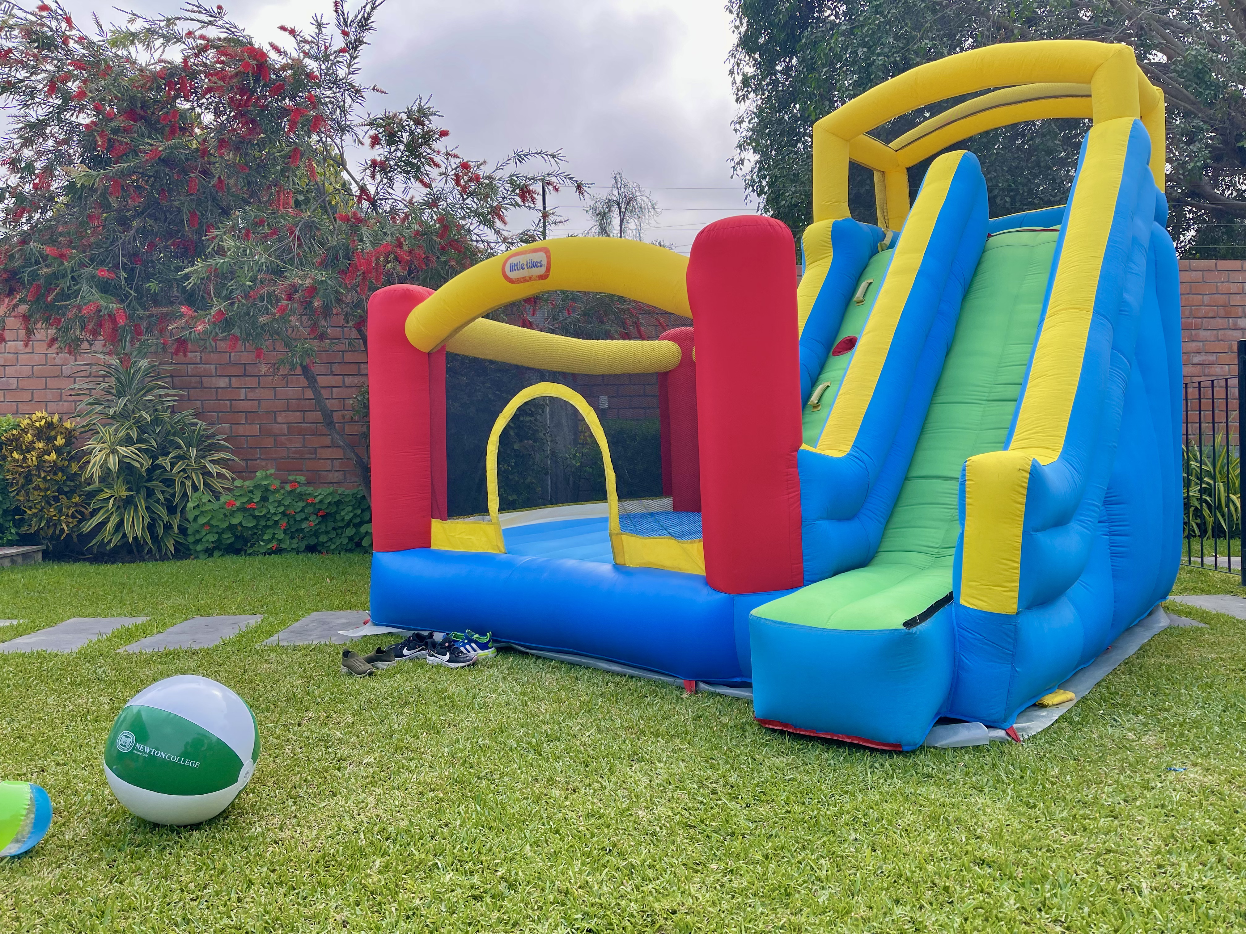 Inflable Grande Little Tikes - foto 2