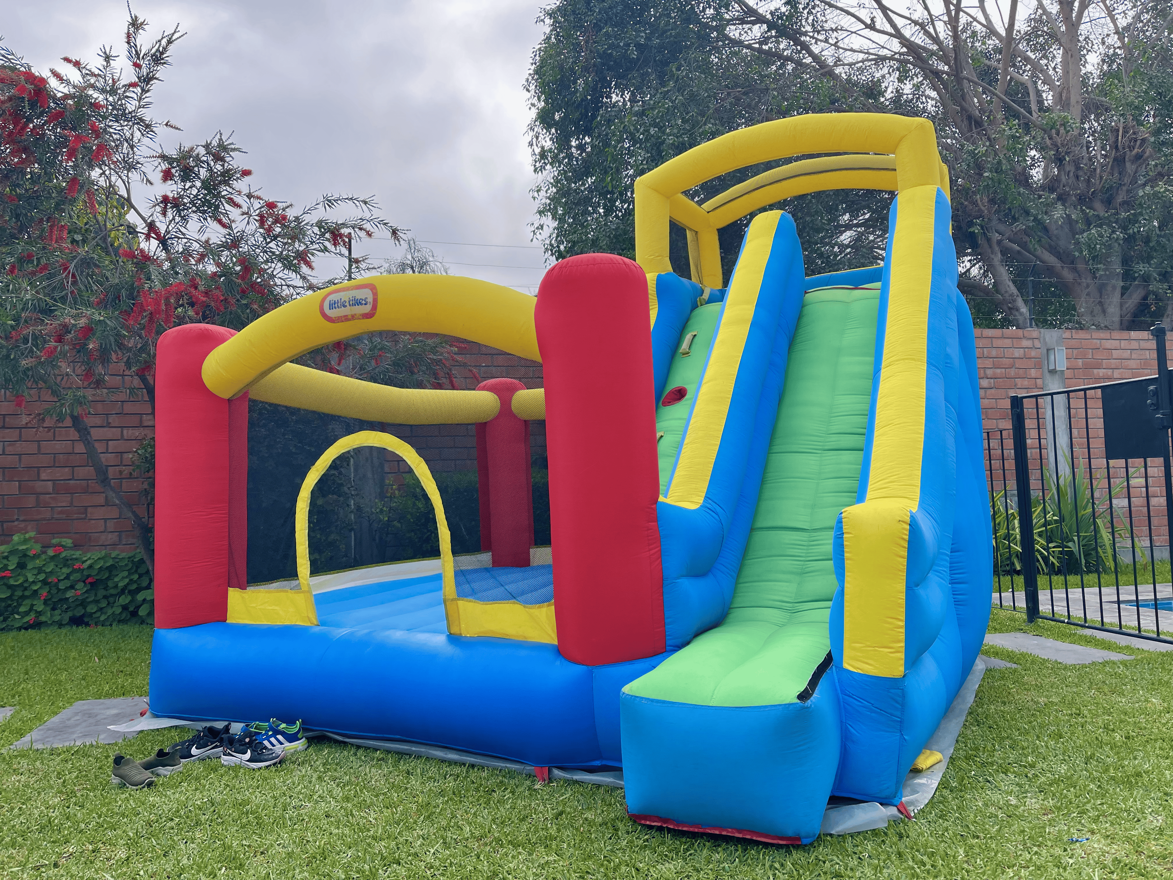 Inflable Grande Little Tikes