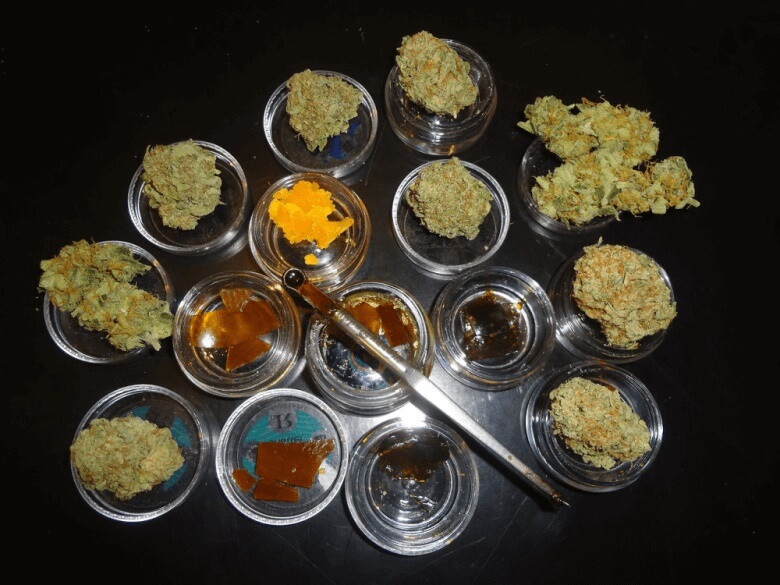 weed-or-wax-to-smoke-or-to-vape
