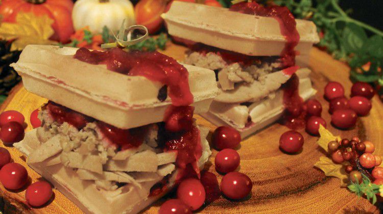 thanksgiving-waffle-sandwich