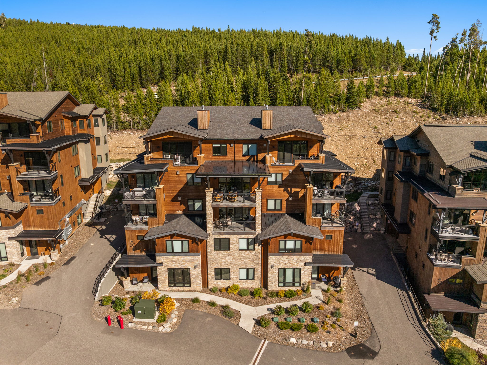 Mountain Lake Lodge property - Image 6