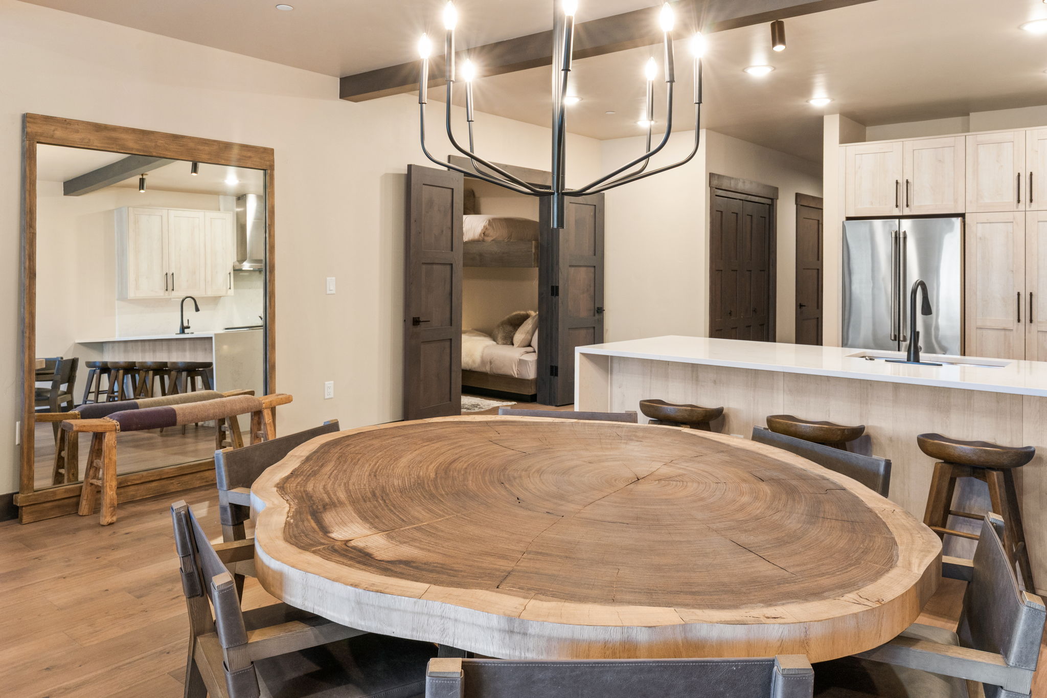 Mountain Lake Lodge property - Image 7