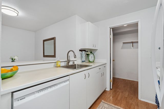 2244 13th Ave W #114 Seattle, WA-14
