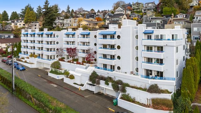 2244 13th Ave W #114 Seattle, WA-28