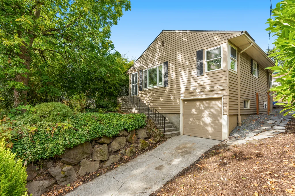 3928 S Pilgrim St Seattle, WA-3