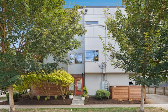 3001 60th Ave SW Seattle, WA -1