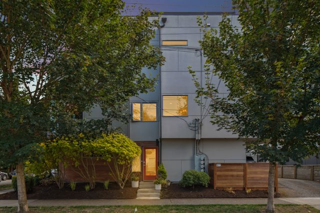 3001 60th Ave SW Seattle, WA -2