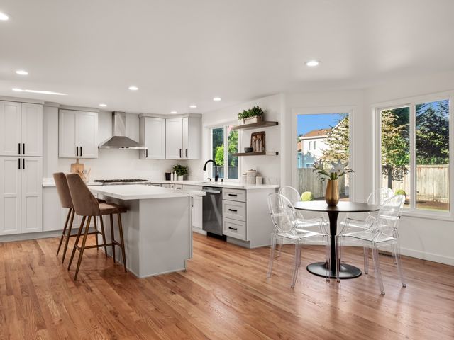 3930 258th Way SE, Issaquah, WA-13