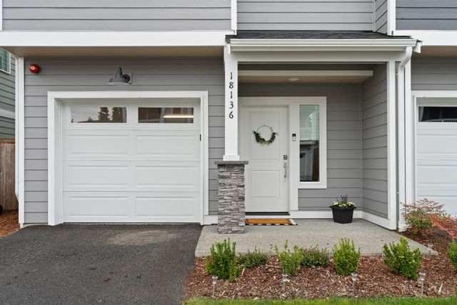 18136 1st Pl SW Normandy Park, WA-4