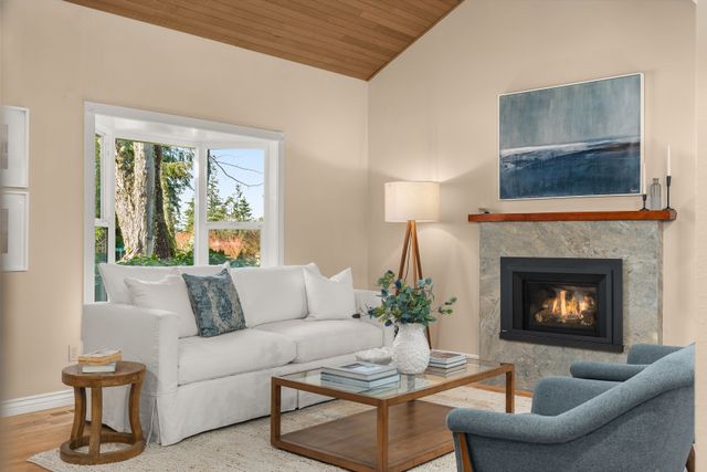 Lovely Gas Fireplace and Bay Window