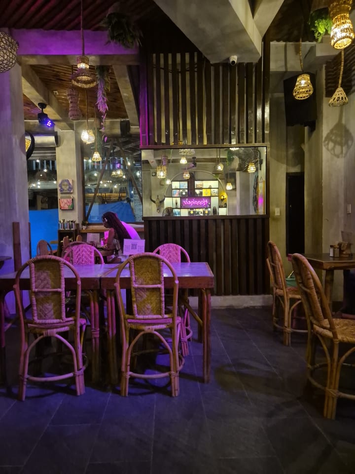 Hapiness Restaurant