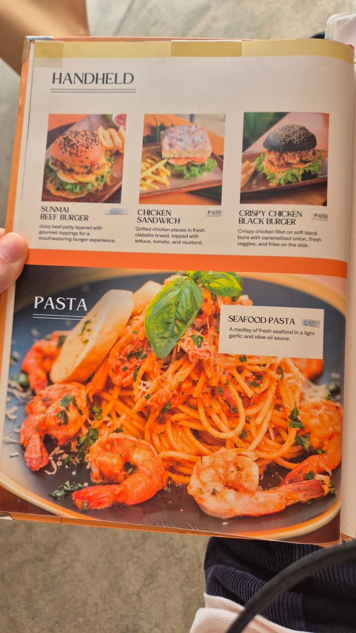 Photograph of the menu at Sunmai