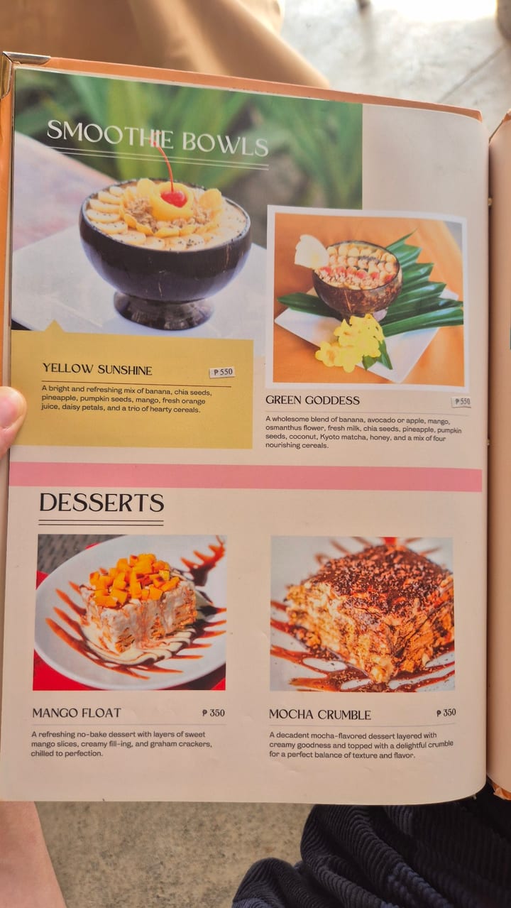 Photograph of the menu at Sunmai