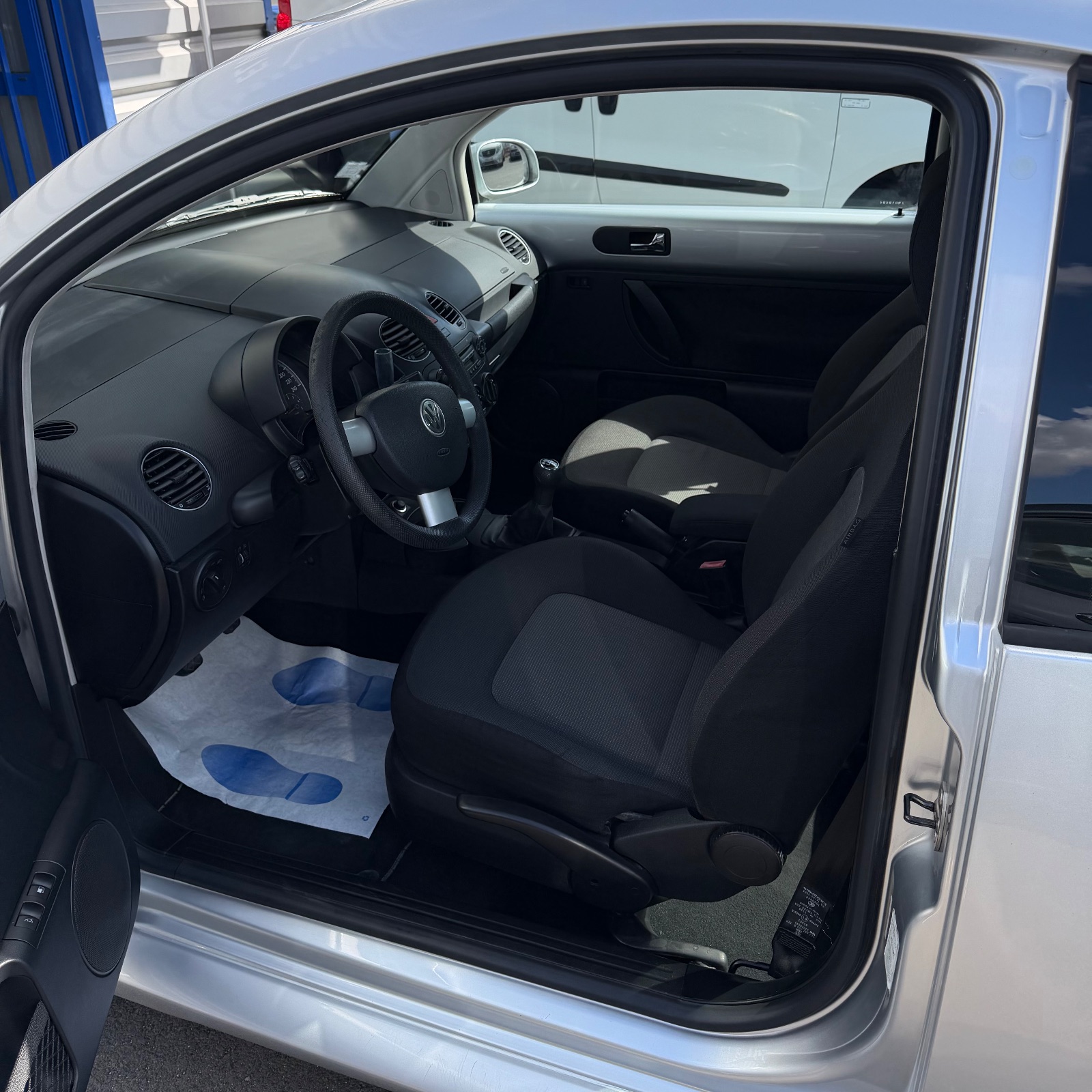 Volkswagen New Beetle 1.9 TDI 105 Collector — photo 4