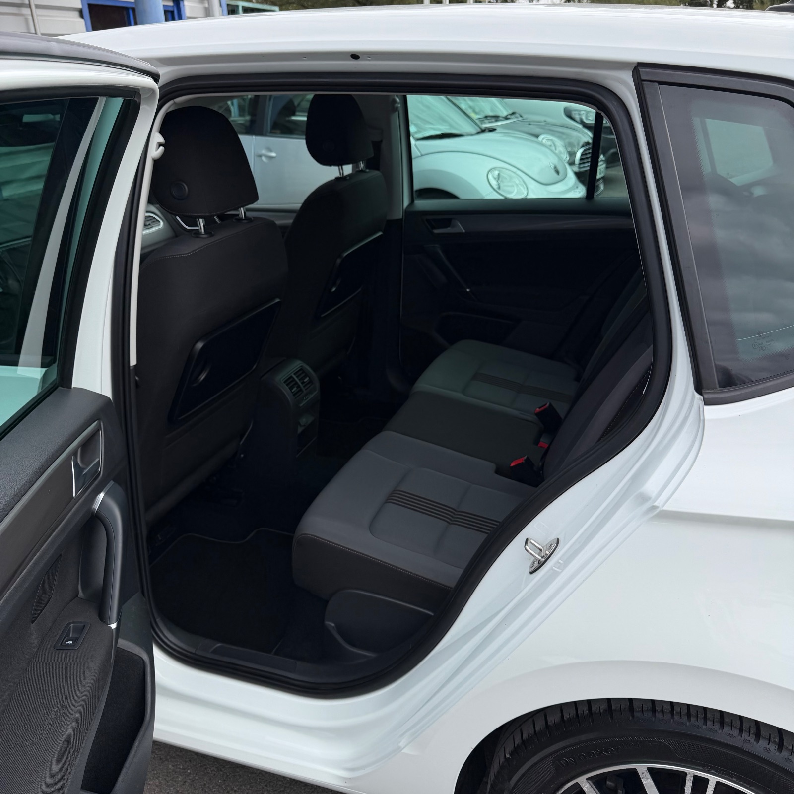 Volkswagen Golf Sportsvan 1.4 TSI 125ch BlueMotion Technology Allstar — photo 5
