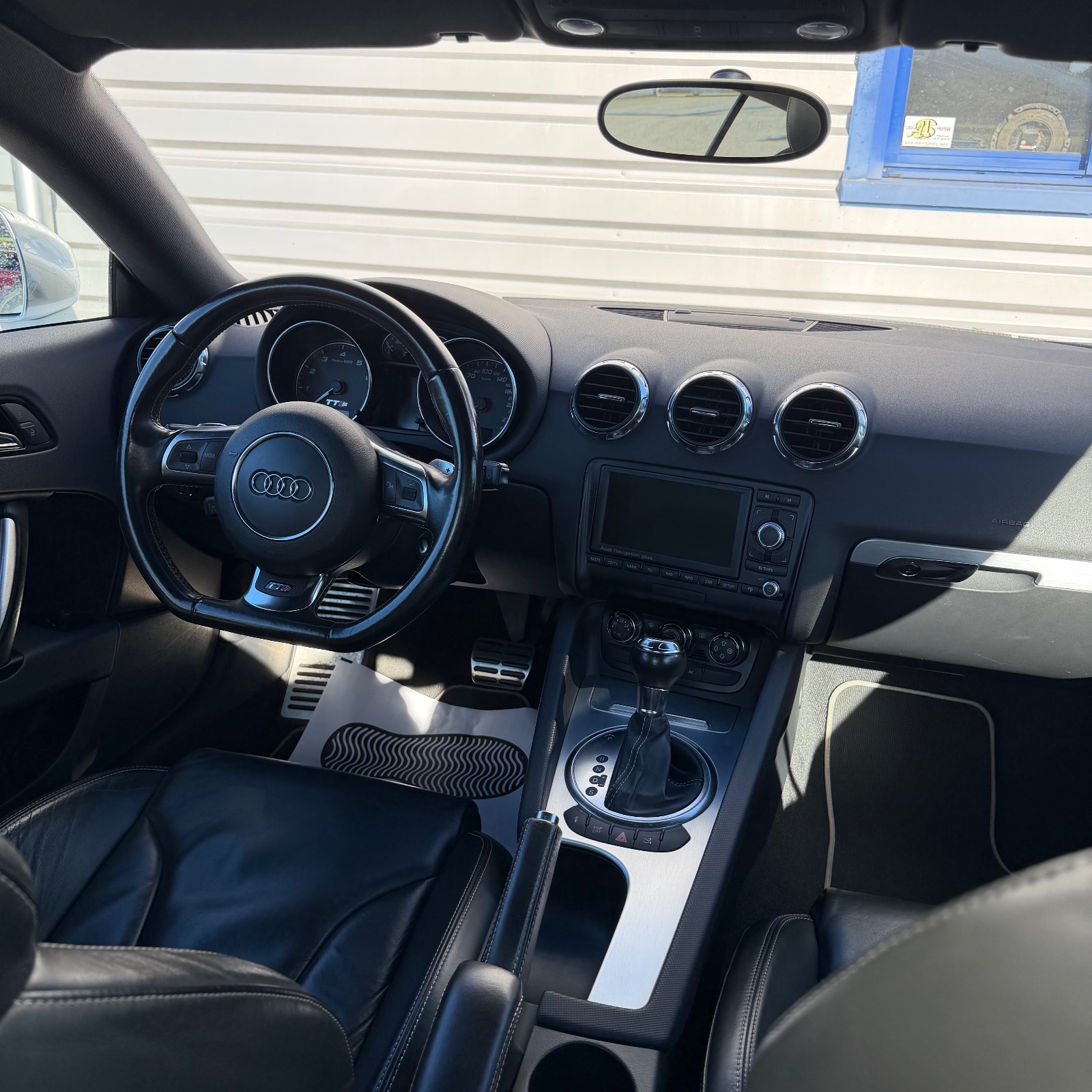 AUDI TTS 2.0 TFSI 272ch Quattro S-Tronic 6 — photo 3