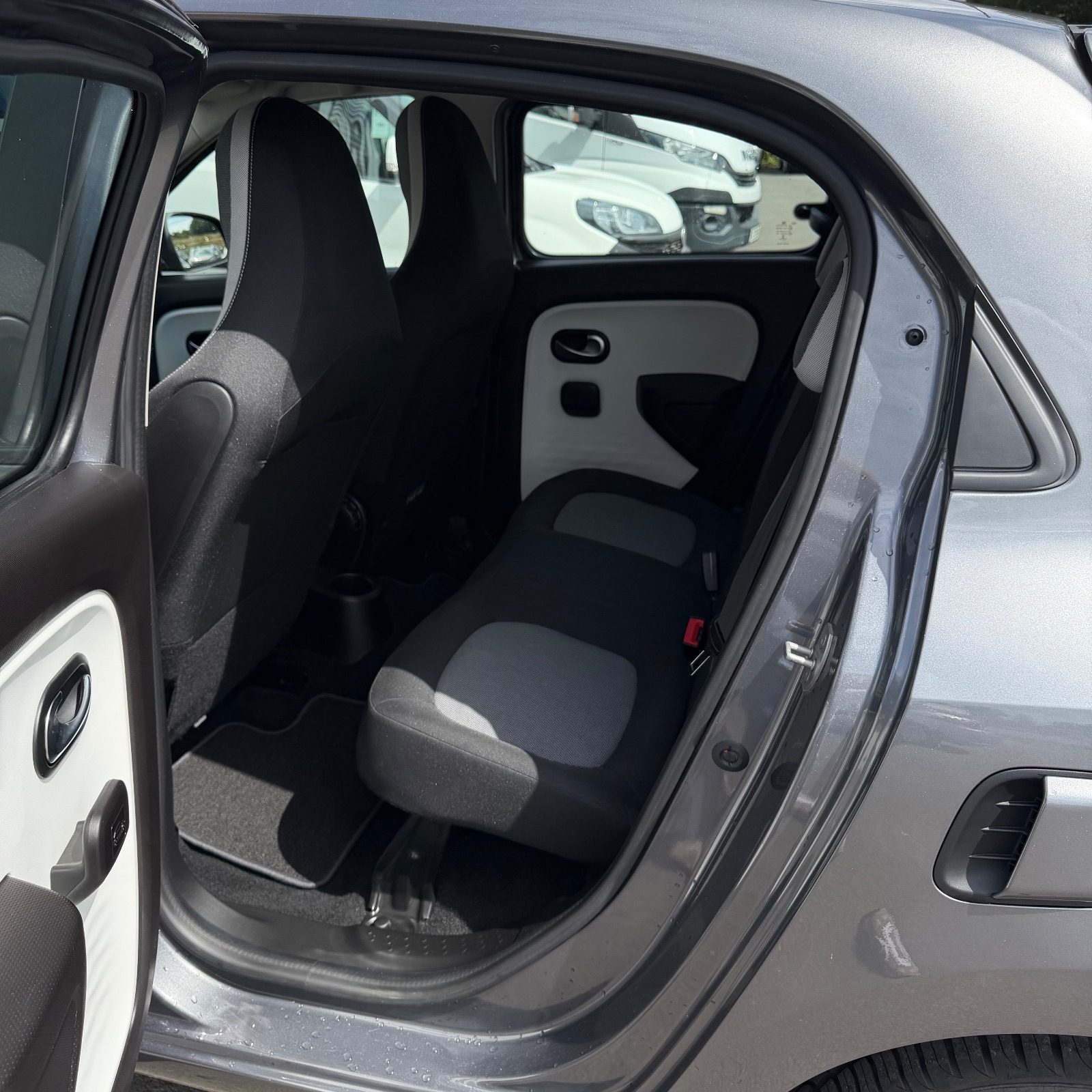 Renault Twingo 1.0 SCe 65ch Zen - 21 — photo 5