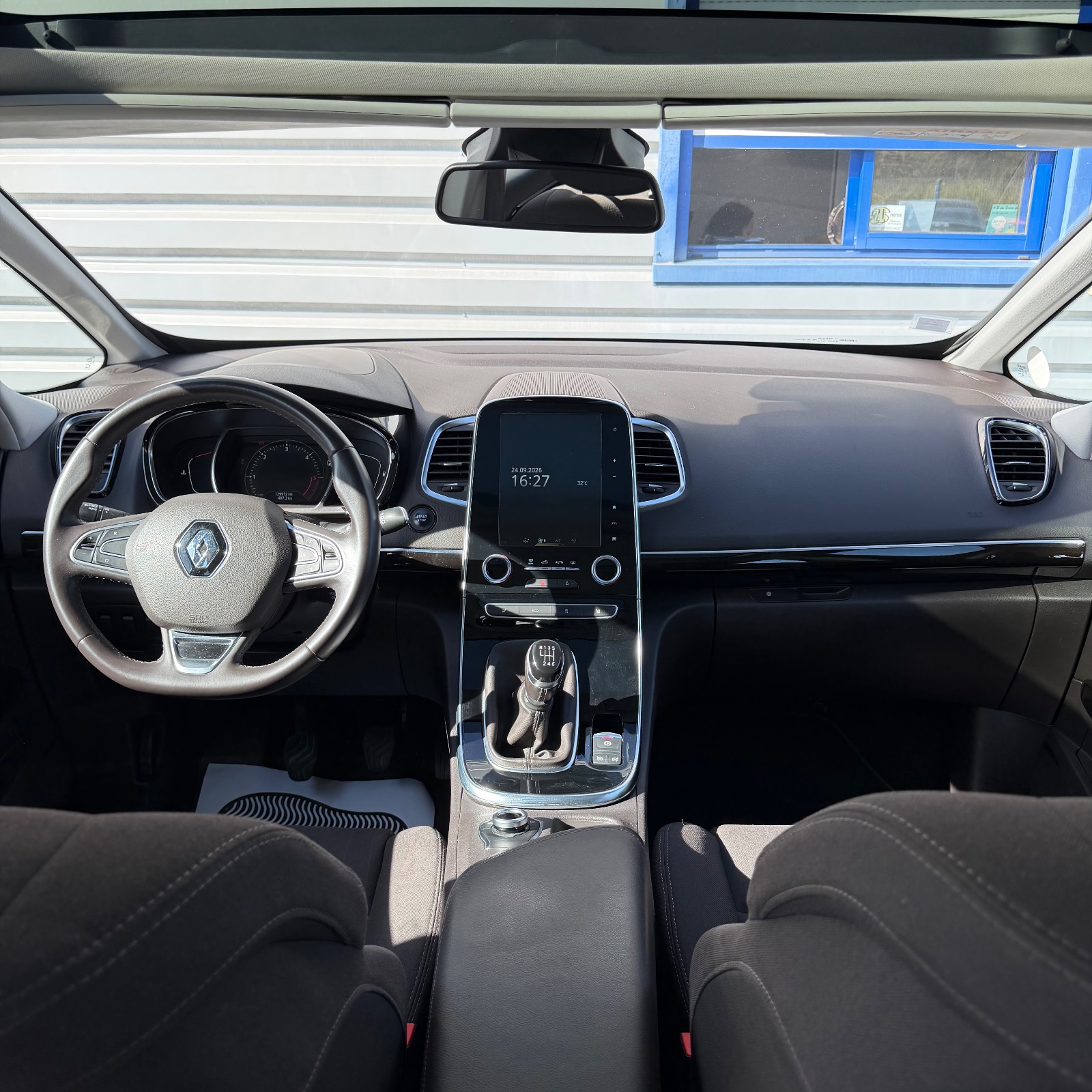 RENAULT Espace 1.6 dCi 130ch energy Life — photo 3