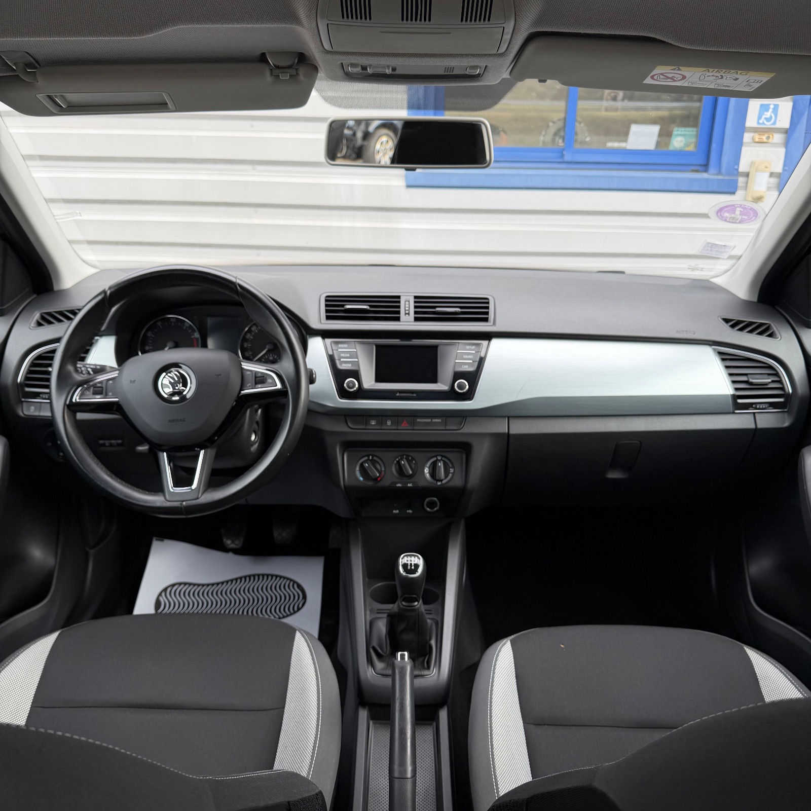 SKODA Fabia 1.2 TSI 90ch Ambition Greentec — photo 3