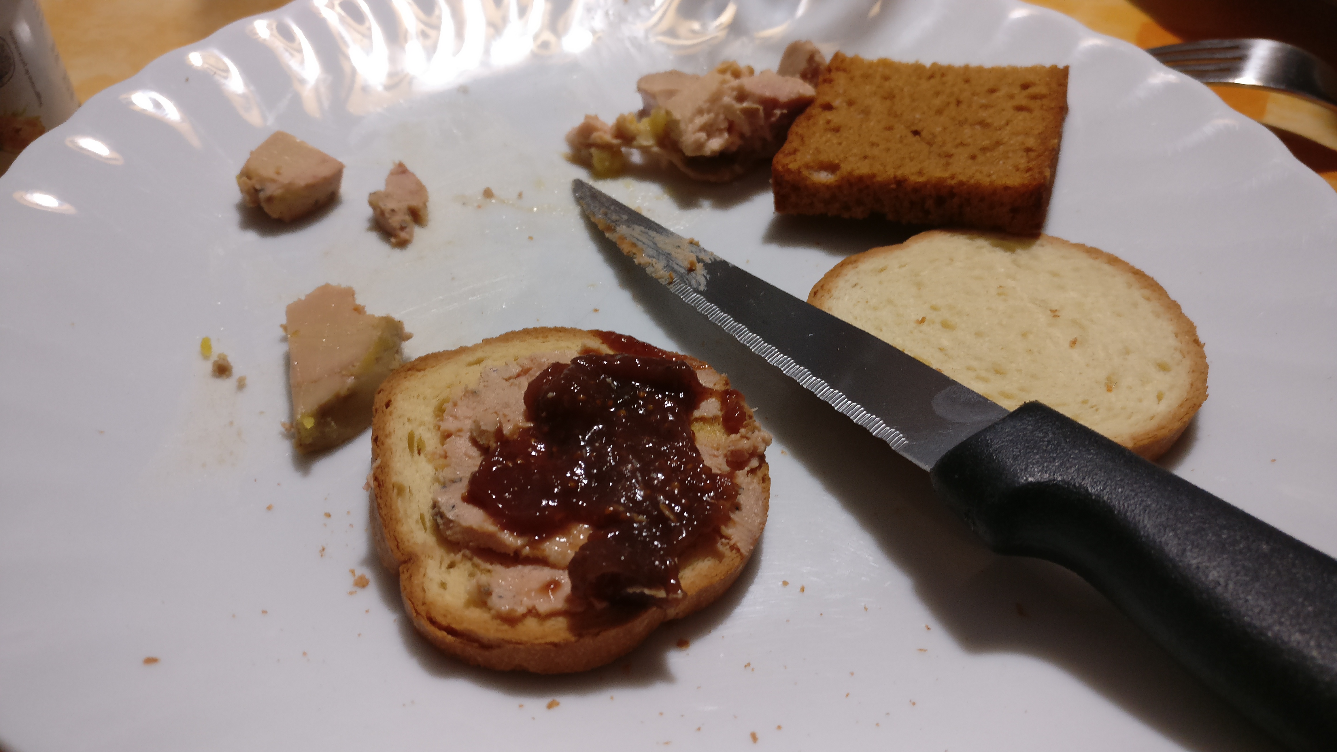 Photo du produit Tartines de foie gras [Autre - Plats personnels] prise par Benbb96