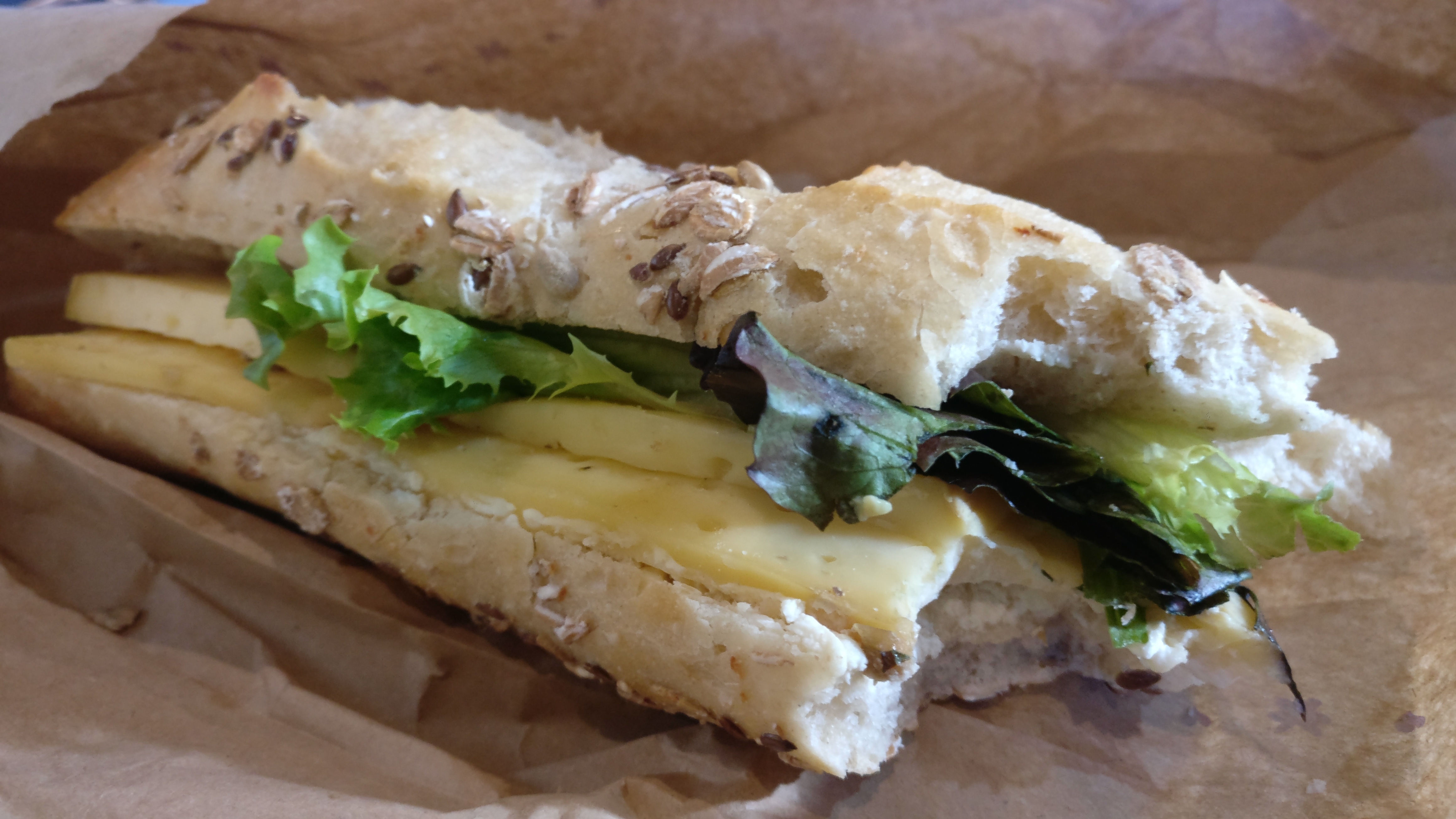 Photo du produit Sandwich Fromage [Restaurant - Comptoir une Faim d'Apprendre] prise par Benbb96