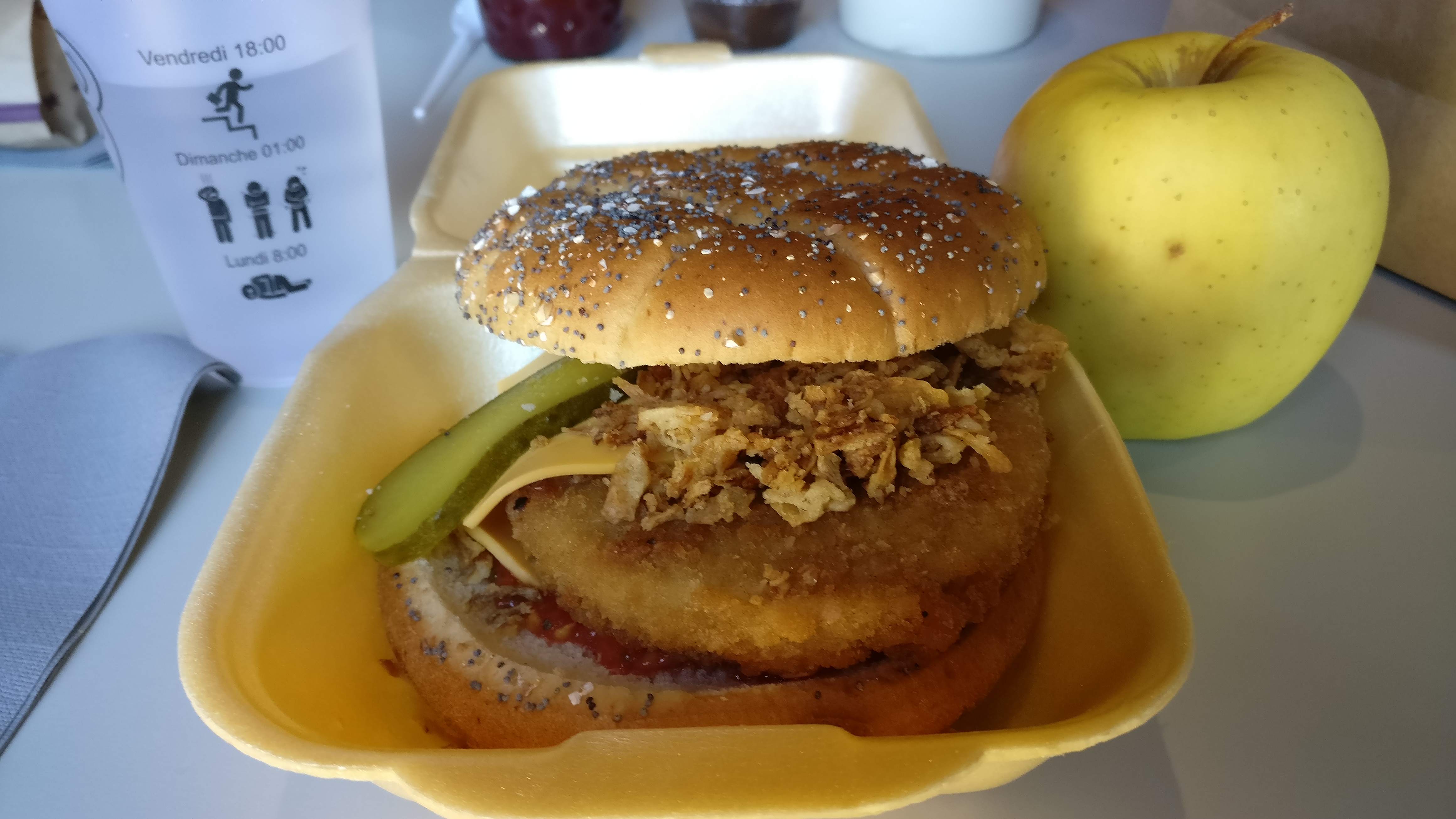 Photo du produit Burger Poulet [Restaurant - Comptoir une Faim d'Apprendre] prise par Benbb96