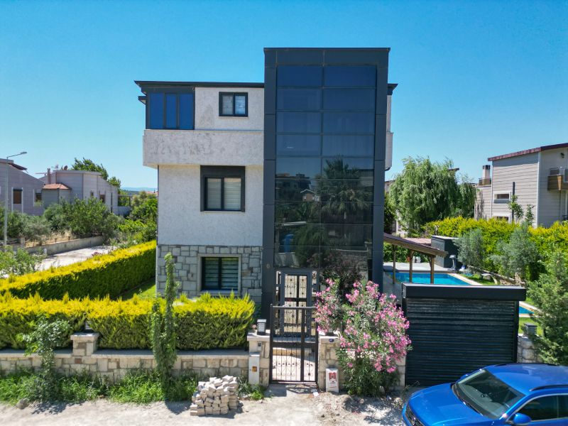 İzmir Seferihisar Sığacık'ta Satılık 5+1 Villa