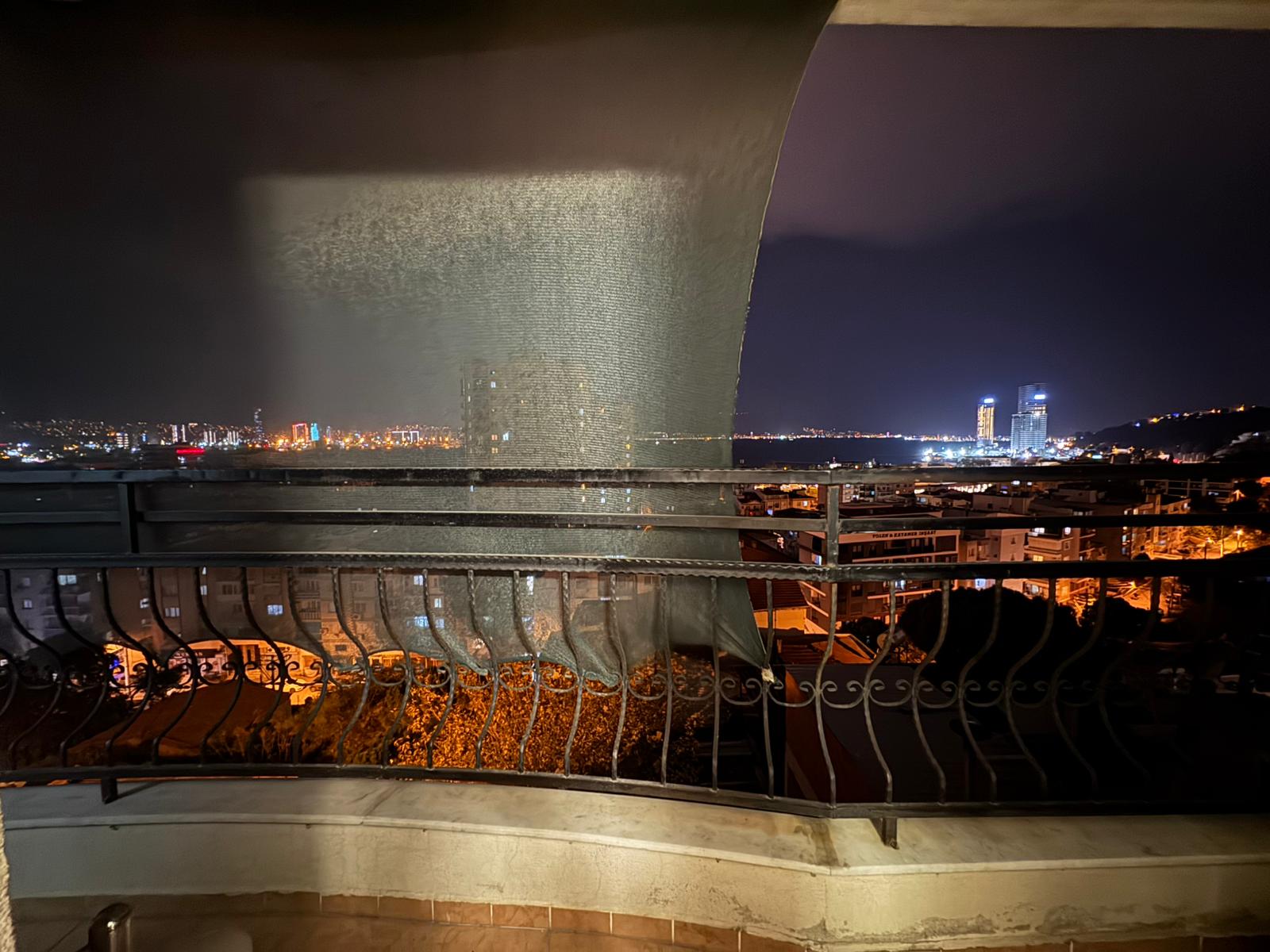 Bayraklı Fuat Edip Baksı Mahallesinde 3+1 95 m2 Deniz Manzaralı