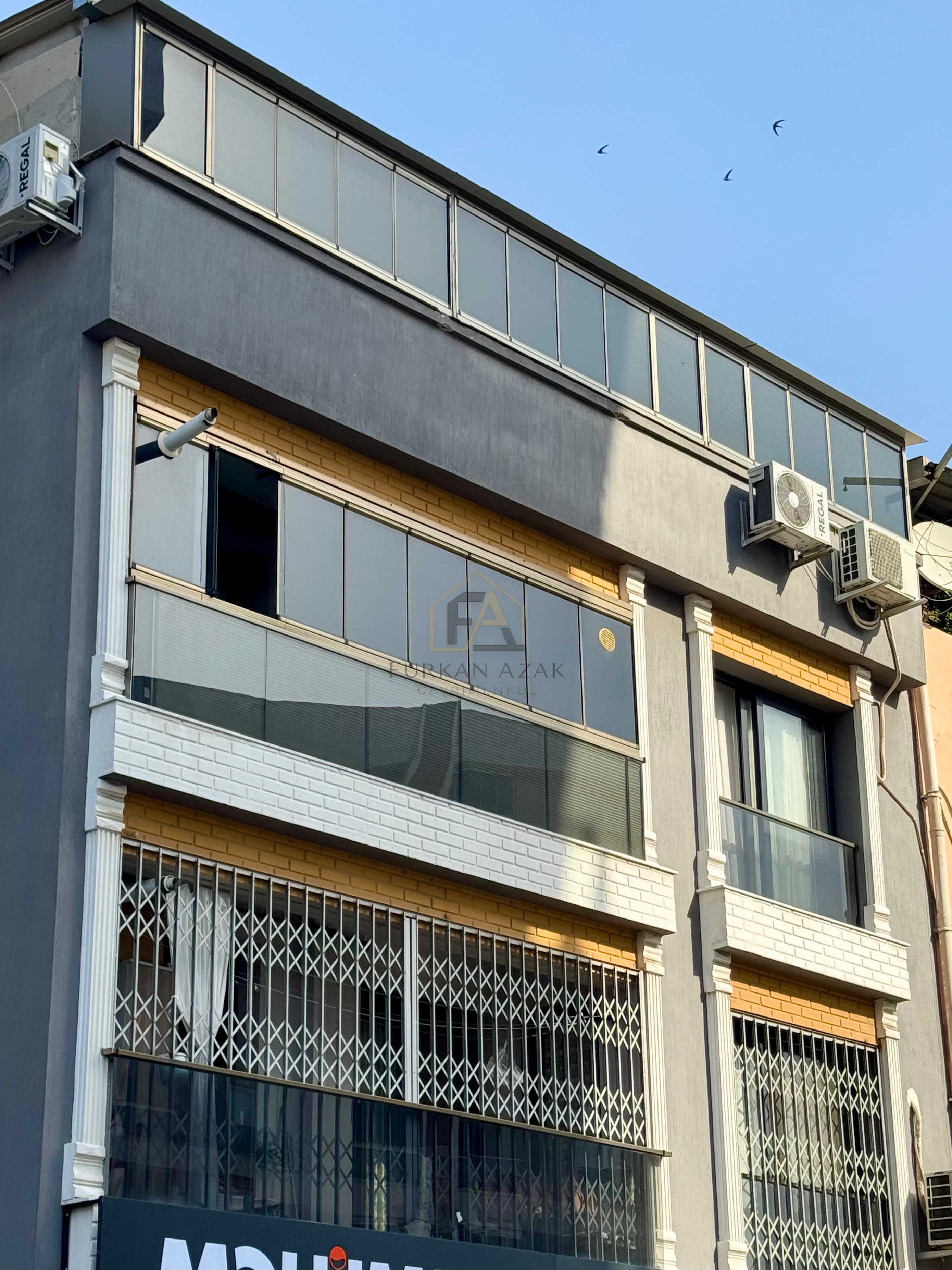 İZMİR KARABAĞLAR’DA 4+1 4 YAŞINDA 179m2