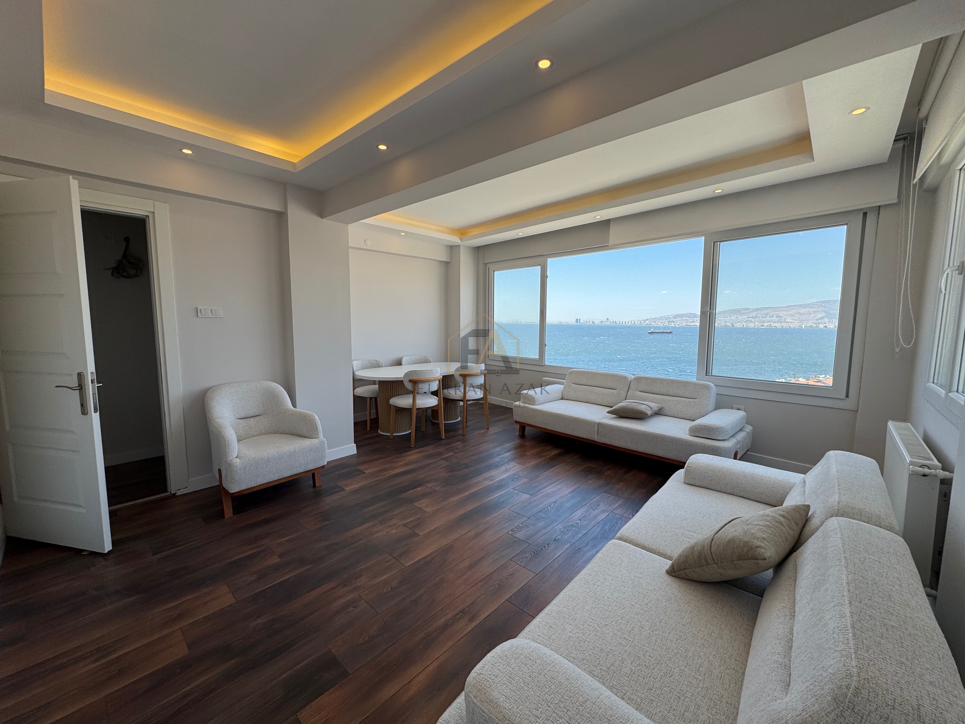 PANORAMİK DENİZ MANZARALI LÜKS 115m2 GENİŞ DAİRE