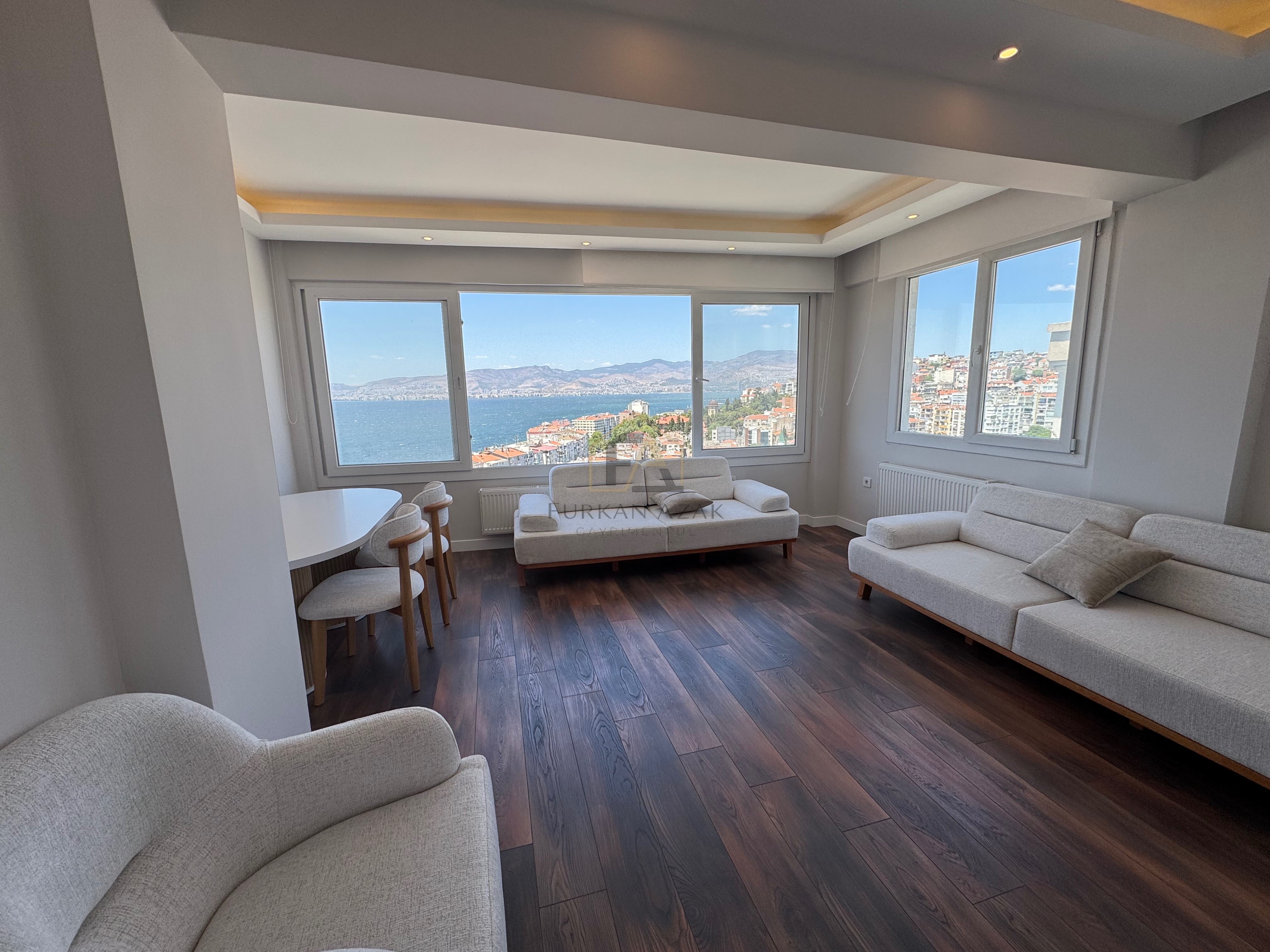 PANORAMİK DENİZ MANZARALI LÜKS 115m2 GENİŞ DAİRE